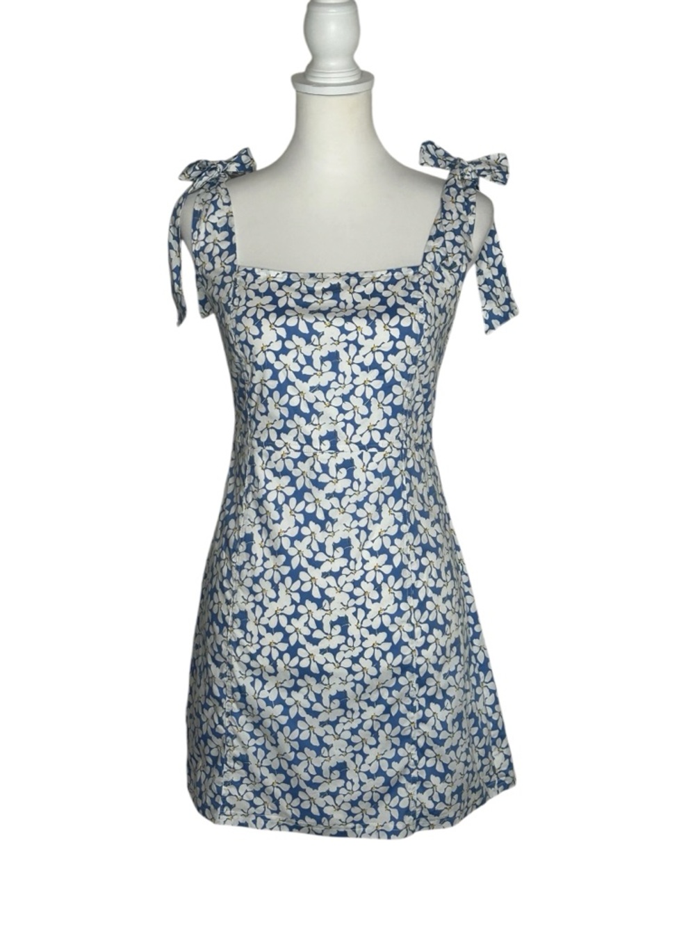 Altar’d State EUC Blue White Floral Dress Tie Straps Sz M Cottagecore Coastal
